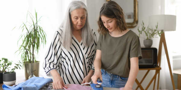 Aktivierende Haushaltsreinigung-Pflege und Betreuung in Berlin - CuraVital - Pflegedienst und Betreuungsdienst in Ihrer Nähe Aktivierende Haushaltsreinigung-Pflege und Betreuung in Berlin - CuraVital - Pflegedienst und Betreuungsdienst in Ihrer Nähe